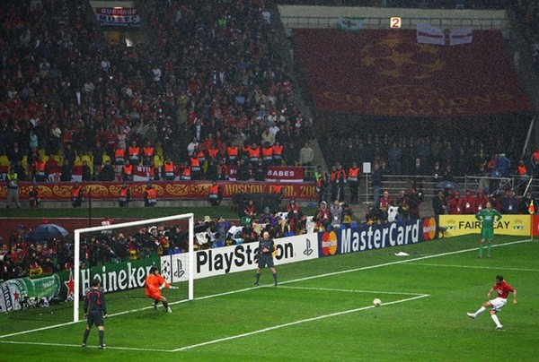 戈登千里走单骑埃弗顿客场绝杀伯恩茅斯保级成功