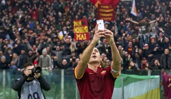  热那亚老将宣布赛季末退役，忠诚传奇告别绿茵  